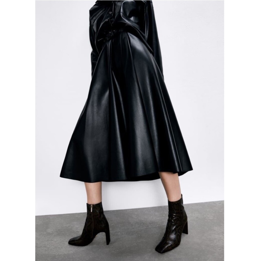Zara Women's Faux Leather Midi Skirt With Belt, Black, Size XS